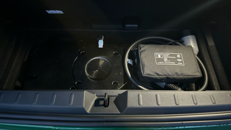 MINI Cooper 135kW E Exclusive [Level 2] 41kWh 3dr Auto Electric Hatchback